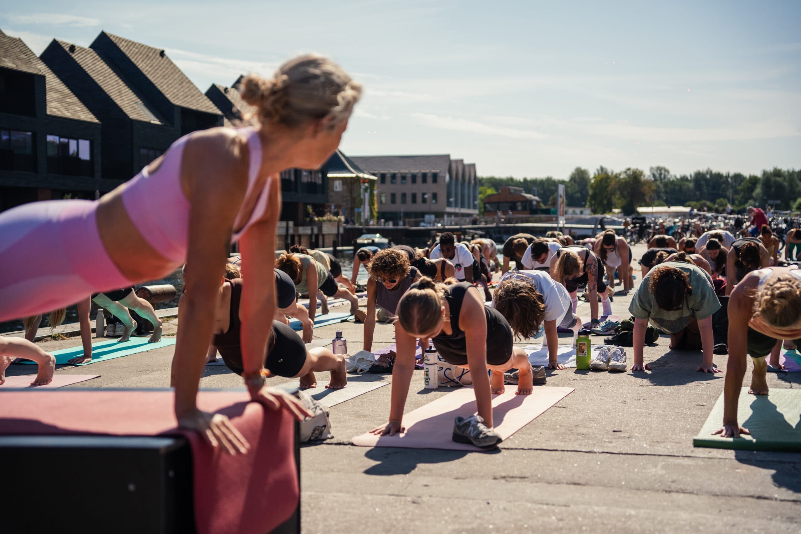 Morgenyoga på kajen